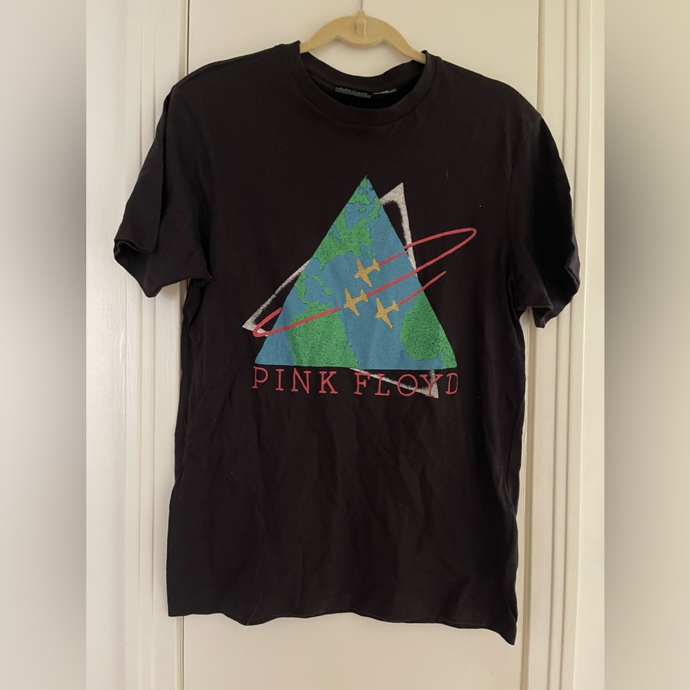 Men’s Size Medium Pink Floyd World Tour Black T-Shirt New Planes